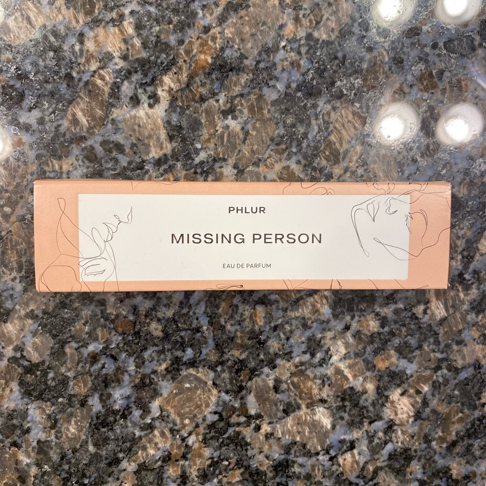 Phlur Missing Person Perfume - .32 oz